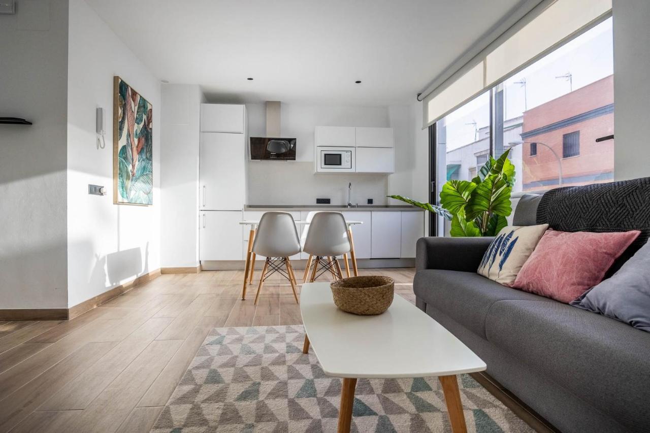 Nervion Suites 1 - Vacacional Sevilla Buitenkant foto