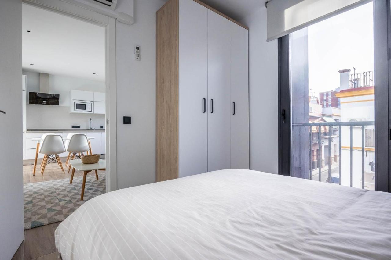 Nervion Suites 1 - Vacacional Sevilla Buitenkant foto