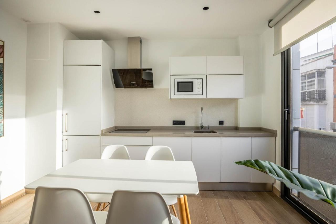 Nervion Suites 1 - Vacacional Sevilla Buitenkant foto