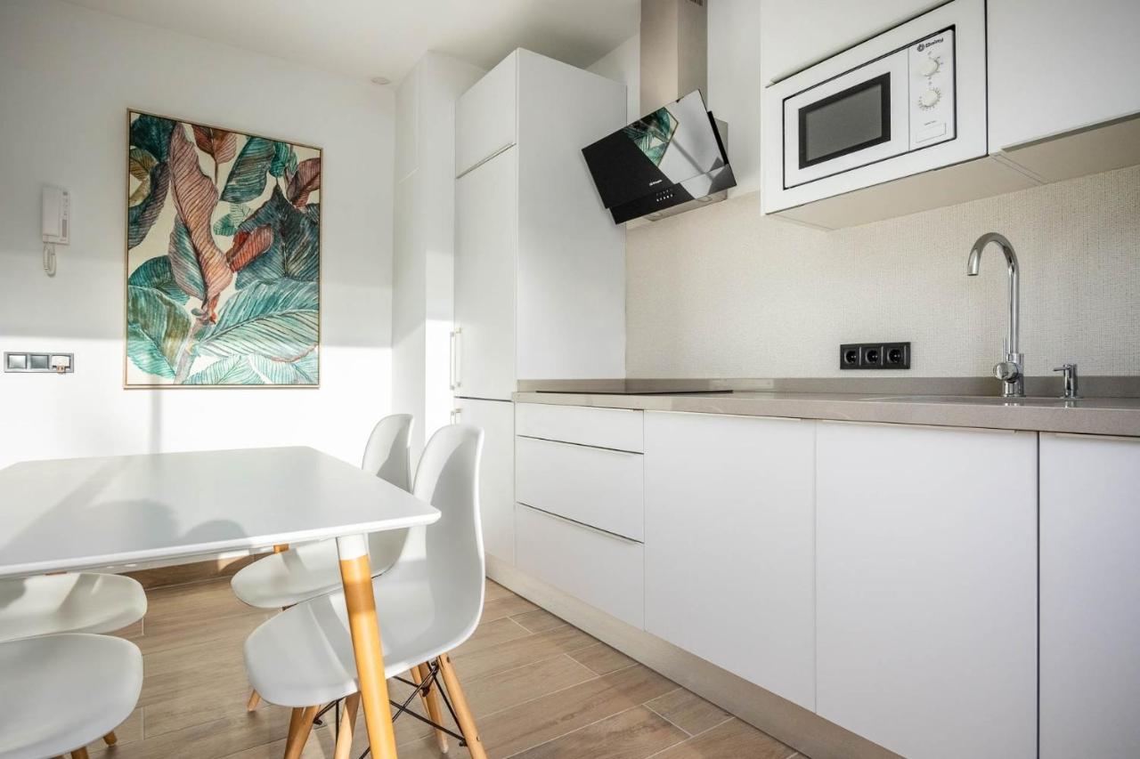 Nervion Suites 1 - Vacacional Sevilla Buitenkant foto