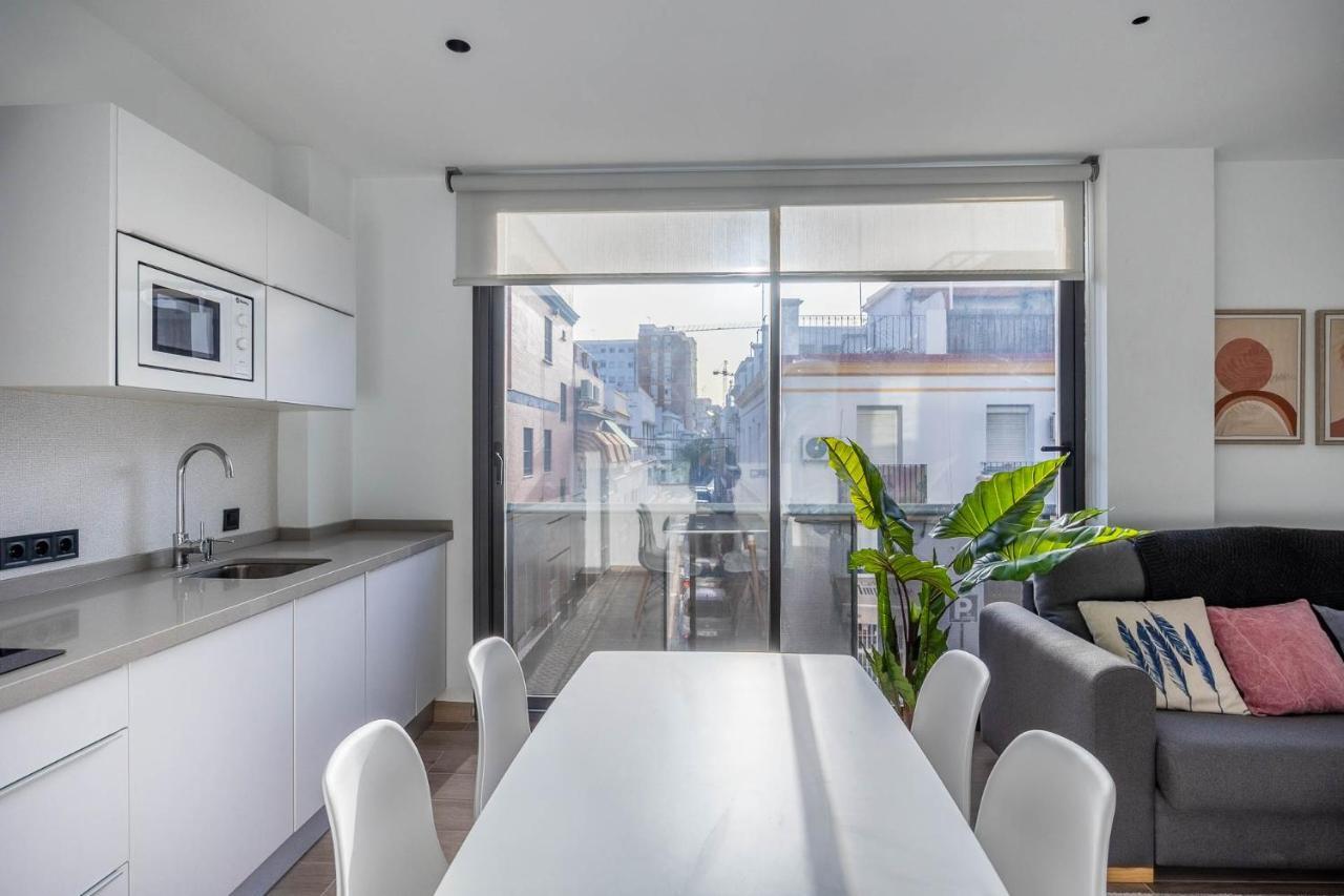 Nervion Suites 1 - Vacacional Sevilla Buitenkant foto